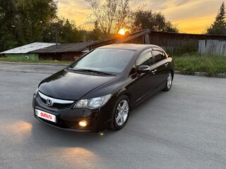 2010 Honda Civic VIII Рестайлинг, чёрный, 800000 рублей, вид 2