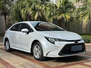 2023 Toyota Levin XII (E210) Рестайлинг, белый, 1570000 рублей, вид 3