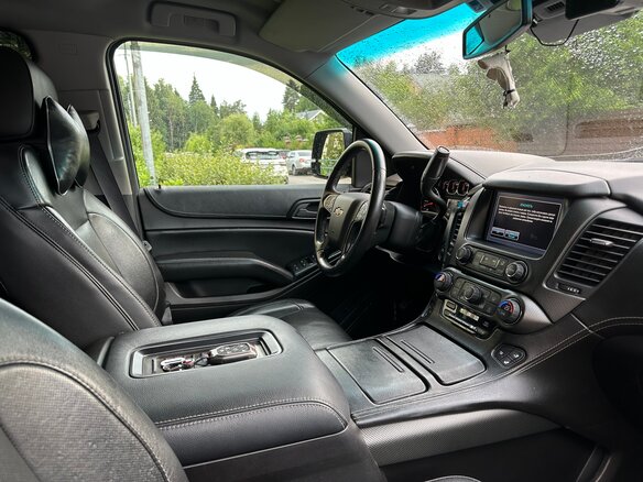 2015 Chevrolet Tahoe IV, чёрный, 3999000 рублей - вид 18