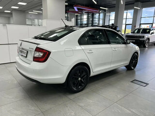 2017 Skoda Rapid I Рестайлинг, белый, 990000 рублей, вид 5