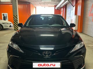 2021 Toyota Camry VIII (XV70) Рестайлинг, чёрный, 3300000 рублей, вид 3