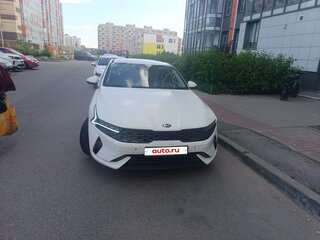 2021 Kia K5 III, белый, 1300000 рублей, вид 1