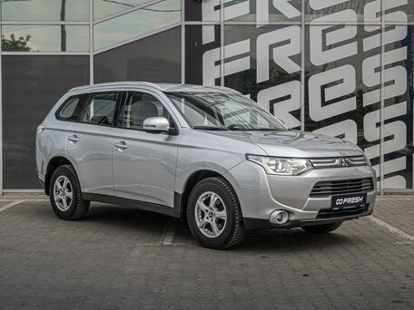 Mitsubishi Outlander III