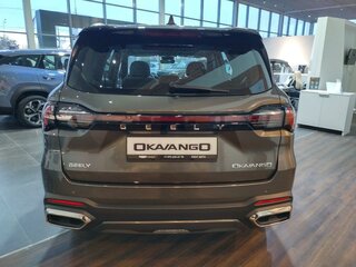 2026 Geely Okavango I Рестайлинг, серый, 3988990 рублей, вид 3