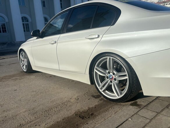 2014 BMW 3 серии 320i VI (F3x), белый, 1700000 рублей - вид 12