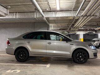 2019 Volkswagen Polo V Рестайлинг, серый, 1570000 рублей, вид 3