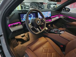 2026 BMW 5 серии 530i xDrive VIII (G60/G61/G68), серый, 8161306 рублей, вид 5