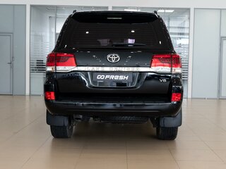 2015 Toyota Land Cruiser 200 Series Рестайлинг 2, чёрный, 4600000 рублей, вид 3