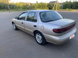 1998 Kia Sephia I Рестайлинг, бежевый, 100000 рублей, вид 4