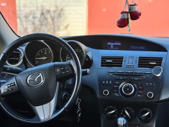 2011 Mazda 3 II (BL) Рестайлинг, белый, 900000 рублей - вид 5