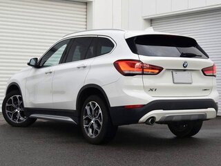 2022 BMW X1 18i sDrive II (F48) Рестайлинг, белый, 1689000 рублей, вид 4