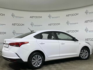 2022 Hyundai Solaris II Рестайлинг, белый, 1457700 рублей, вид 2