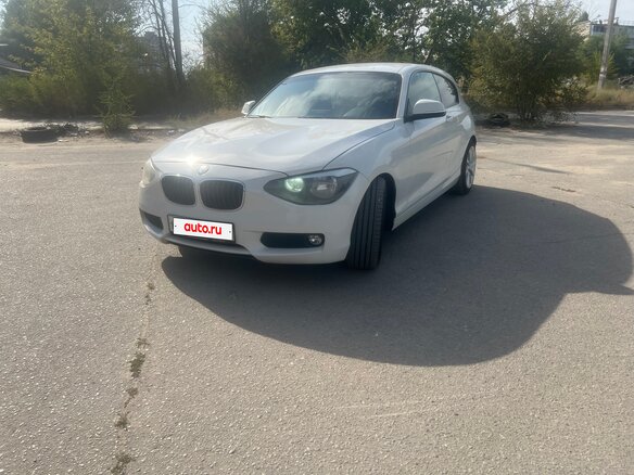 2013 BMW 1 серии 116i II (F20/F21), белый, 870000 рублей - вид 2