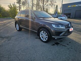 2015 Volkswagen Touareg II Рестайлинг, коричневый, 2450000 рублей, вид 3