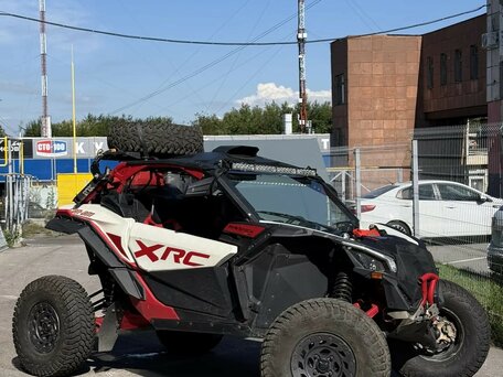 2023 BRP Can-Am Maverick X RC Turbo RR, пурпурный, 2900000 рублей, вид 2