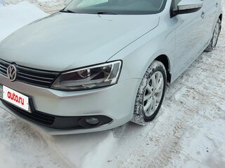 2012 Volkswagen Jetta VI, серебристый, 1300000 рублей, вид 1