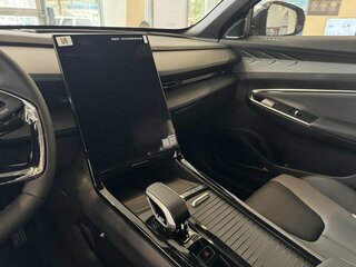 2026 Geely Cityray, голубой, 3204990 рублей, вид 5