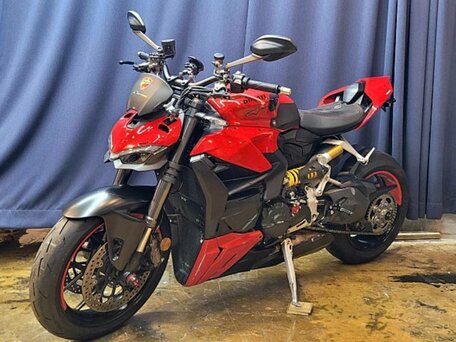 2024 Ducati Streetfighter V2, красный, 1550000 рублей, вид 3