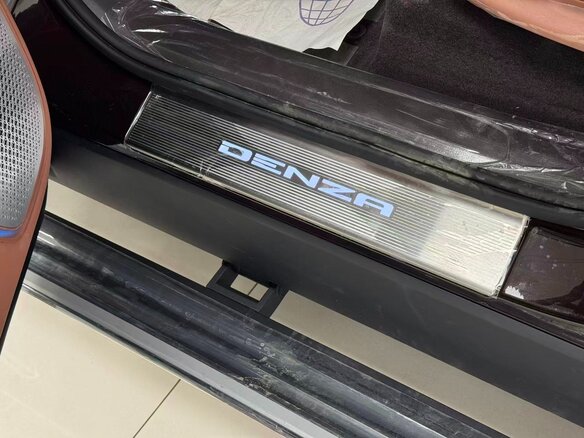 2025 Denza N9 46.9 kWh, фиолетовый - вид 17