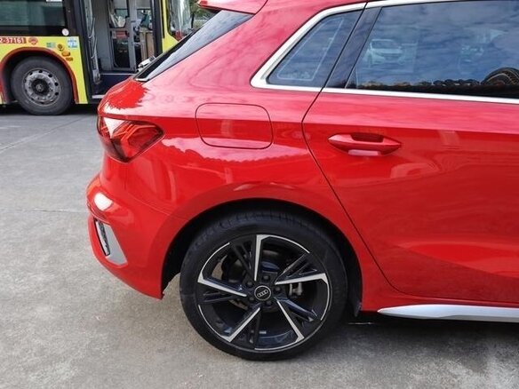 2021 Audi A3 Sportback 35 TFSI IV (8Y), красный, 1775000 рублей - вид 16