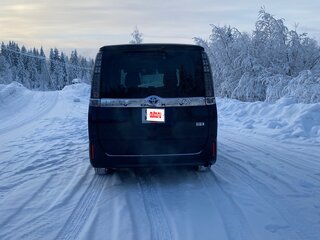 2017 Toyota Voxy III (R80), чёрный, 1800000 рублей, вид 4