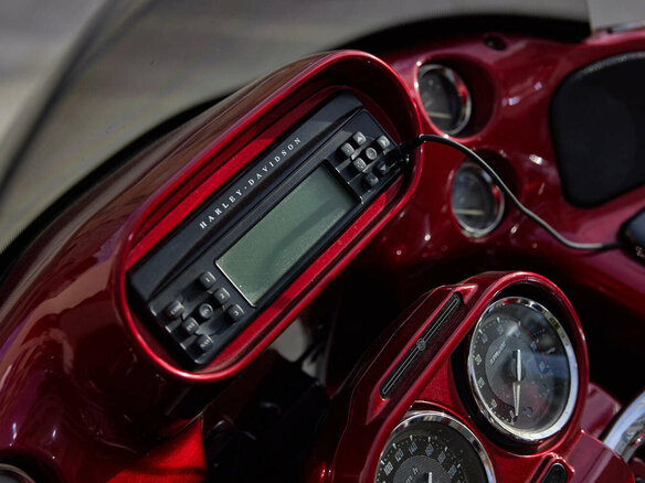 2011 Harley-Davidson CVO Road Glide, красный, 1400000 рублей - вид 1