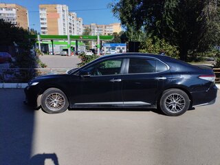2019 Toyota Camry VIII (XV70), чёрный, 2560000 рублей, вид 4