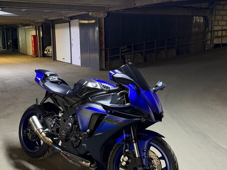 2024 Yamaha YZF-R1, синий, 2170000 рублей, вид 4