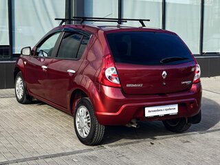 2014 Renault Sandero I, красный, 532000 рублей, вид 3