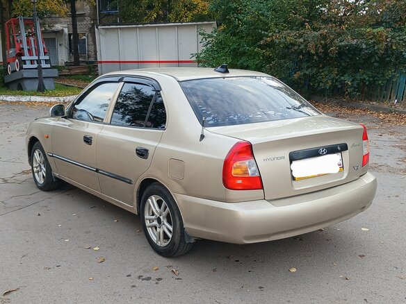 2005 Hyundai Accent ТагАЗ II, бежевый - вид 3