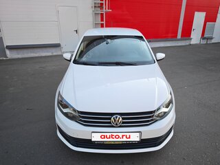 2016 Volkswagen Polo V Рестайлинг, белый, 1050000 рублей, вид 2