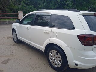 2016 Dodge Journey I Рестайлинг, белый, 1350000 рублей, вид 4