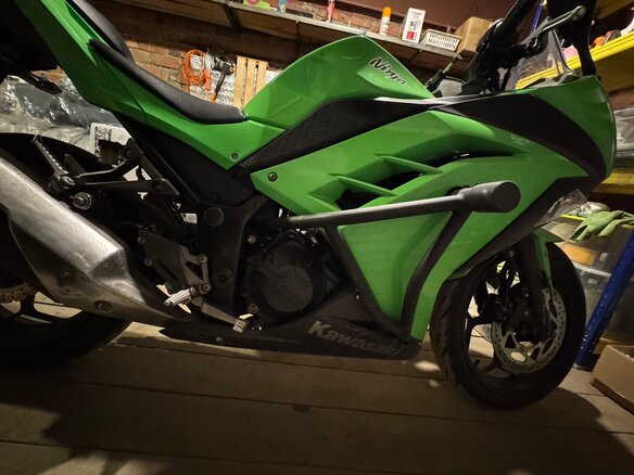 2013 Kawasaki Ninja 300, зелёный, 370000 рублей - вид 4