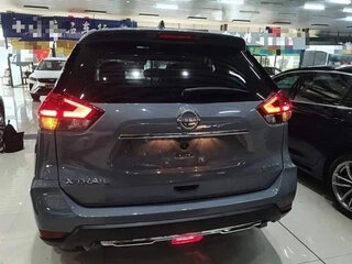 2025 Nissan X-Trail III Рестайлинг 2, серый, 2250000 рублей, вид 5
