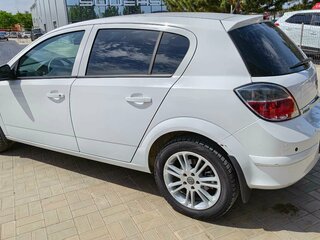 2012 Opel Astra H Рестайлинг, белый, 619900 рублей, вид 4