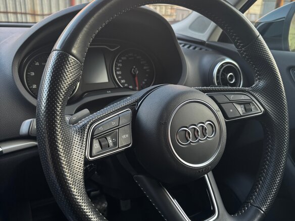 2014 Audi A3 III (8V), чёрный, 1350000 рублей - вид 10