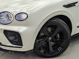 2021 Bentley Bentayga I Рестайлинг, белый, 20999000 рублей, вид 3