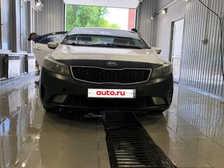 2017 Kia Cerato III Рестайлинг (Classic), белый, 500000 рублей, вид 1