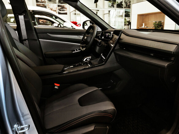 2026 Geely Cityray, серебристый - вид 16