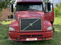1999 Volvo VNL, красный, 3000000 рублей