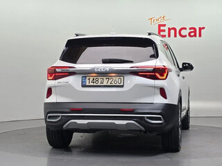2021 Kia Seltos I, белый, 1750000 рублей, вид 3
