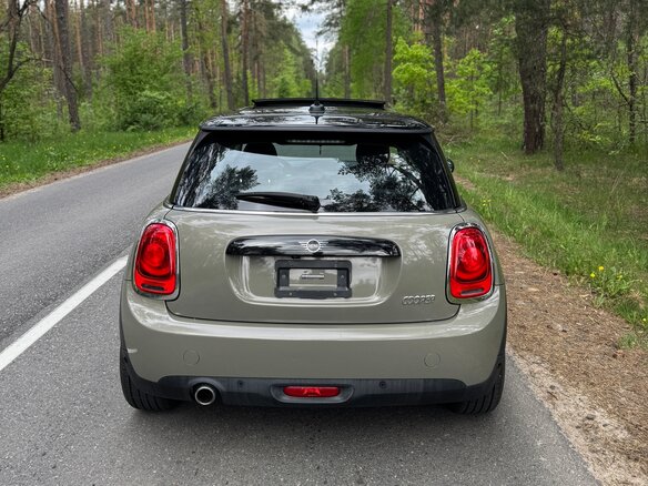 2018 Mini Hatch Cooper III (F55/F56), серый, 1510000 рублей - вид 5