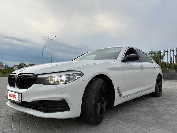 2018 BMW 5 серии 520d VII (G30/G31/G38), белый, 1800000 рублей - вид 1