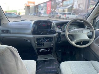 1999 Toyota Town Ace Noah III, зелёный, 625000 рублей, вид 5