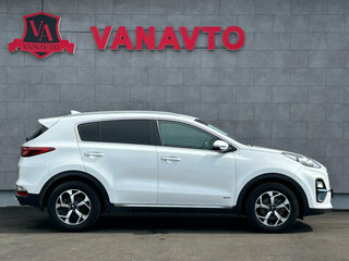 2019 Kia Sportage IV Рестайлинг, белый, 2350000 рублей, вид 4