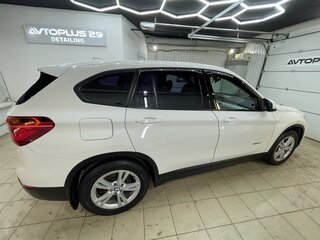 2016 BMW X1 20i sDrive II (F48), белый, 2250000 рублей, вид 2