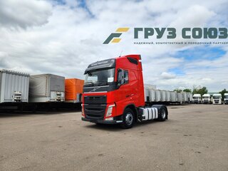 2017 Volvo FH, красный, 6490000 рублей, вид 2