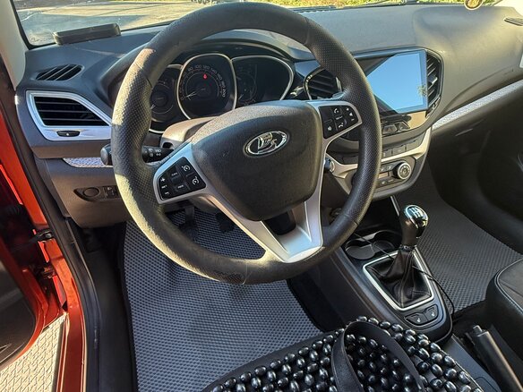 2018 Lada (ВАЗ) Vesta SW Cross I, оранжевый - вид 3