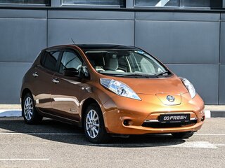 Nissan Leaf I (ZE0/AZE0)