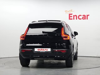 2025 Volvo XC40 I Рестайлинг, чёрный, 4830000 рублей, вид 2